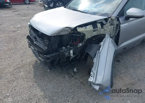 2022 Volkswagen Taos 1.5T Se из США, поврежденный, VIN 3VVLX7B23NM086863